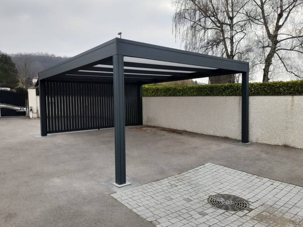 Carport double en aluminium à Aix-en-Provence pour protéger deux véhicules avec élégance, robustesse et design sur mesure