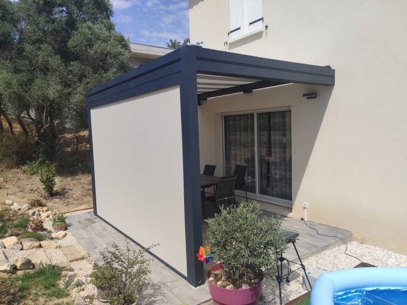 Pergolas Bioclimatique avec store toile Ventabren