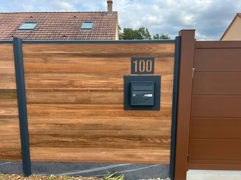 Personnaliser votre extérieur avec une clôture composite décorative à Aix-en-Provence