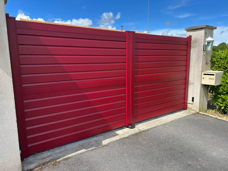 Valoriser votre entrée avec un portail en aluminium sur mesure alliant sécurité et design à Aix-en-Provence